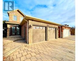 482 LAURENTIAN AVENUE, Mississauga, Ontario