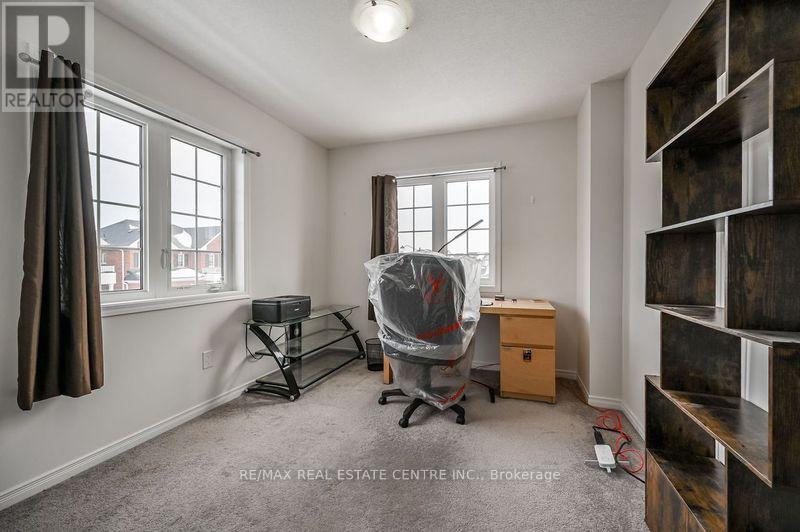 31 Armes Street, Hamilton, Ontario  L0R 1C0 - Photo 20 - X12692388