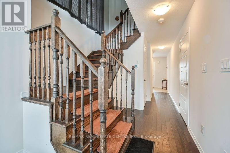 31 Armes Street, Hamilton, Ontario  L0R 1C0 - Photo 3 - X12692388