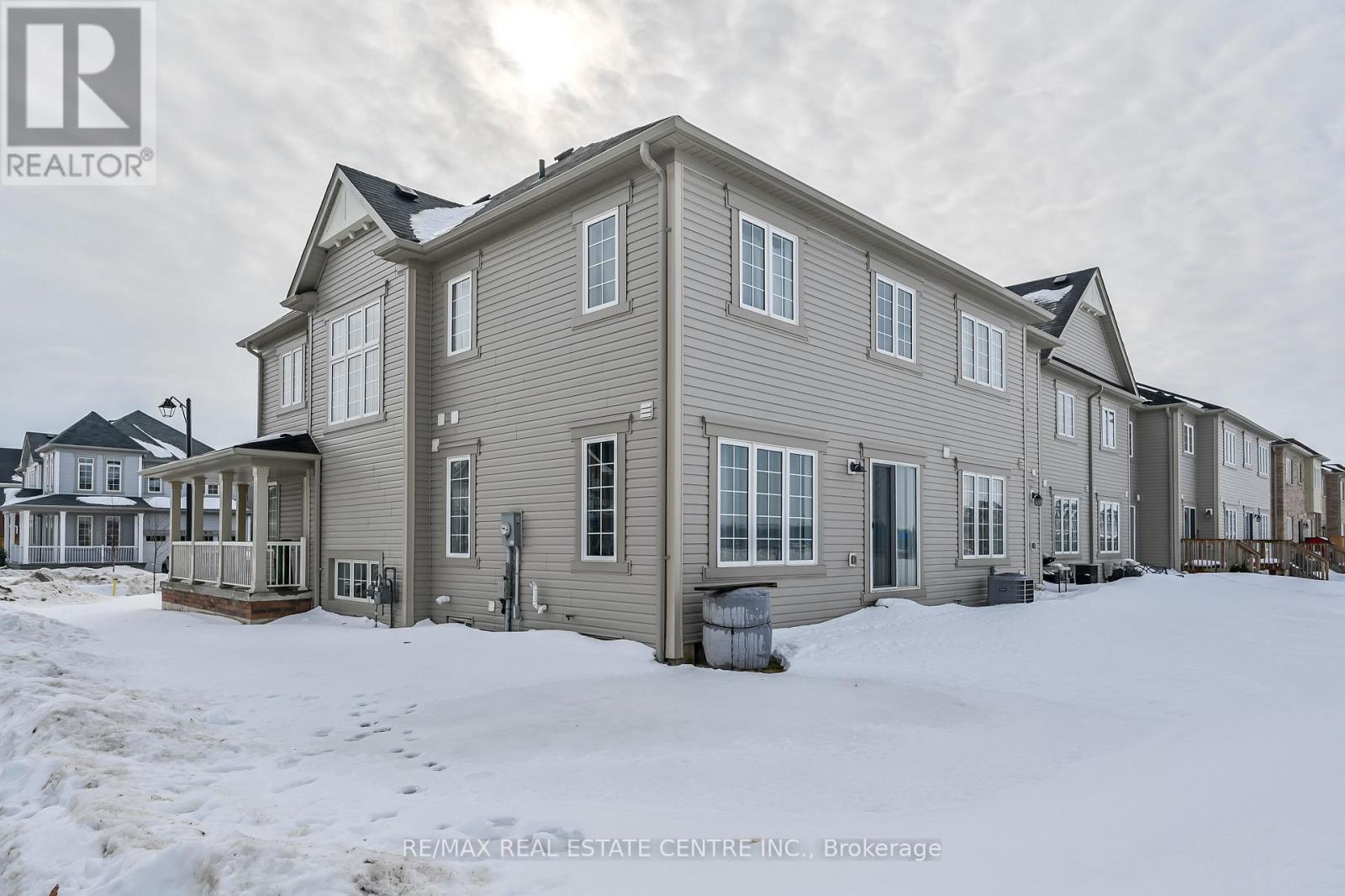 31 Armes Street, Hamilton, Ontario  L0R 1C0 - Photo 32 - X12692388