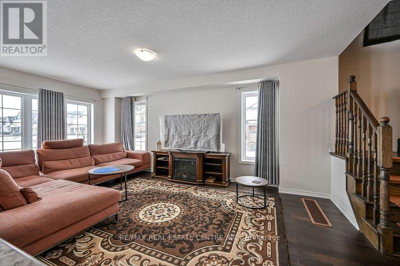 31 Armes Street, Hamilton, Ontario  L0R 1C0 - Photo 6 - X12692388