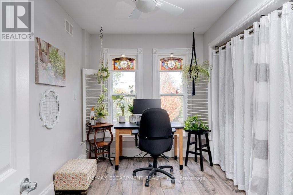 7 Homewood Avenue, Hamilton, Ontario  L8P 2M1 - Photo 18 - X12692416