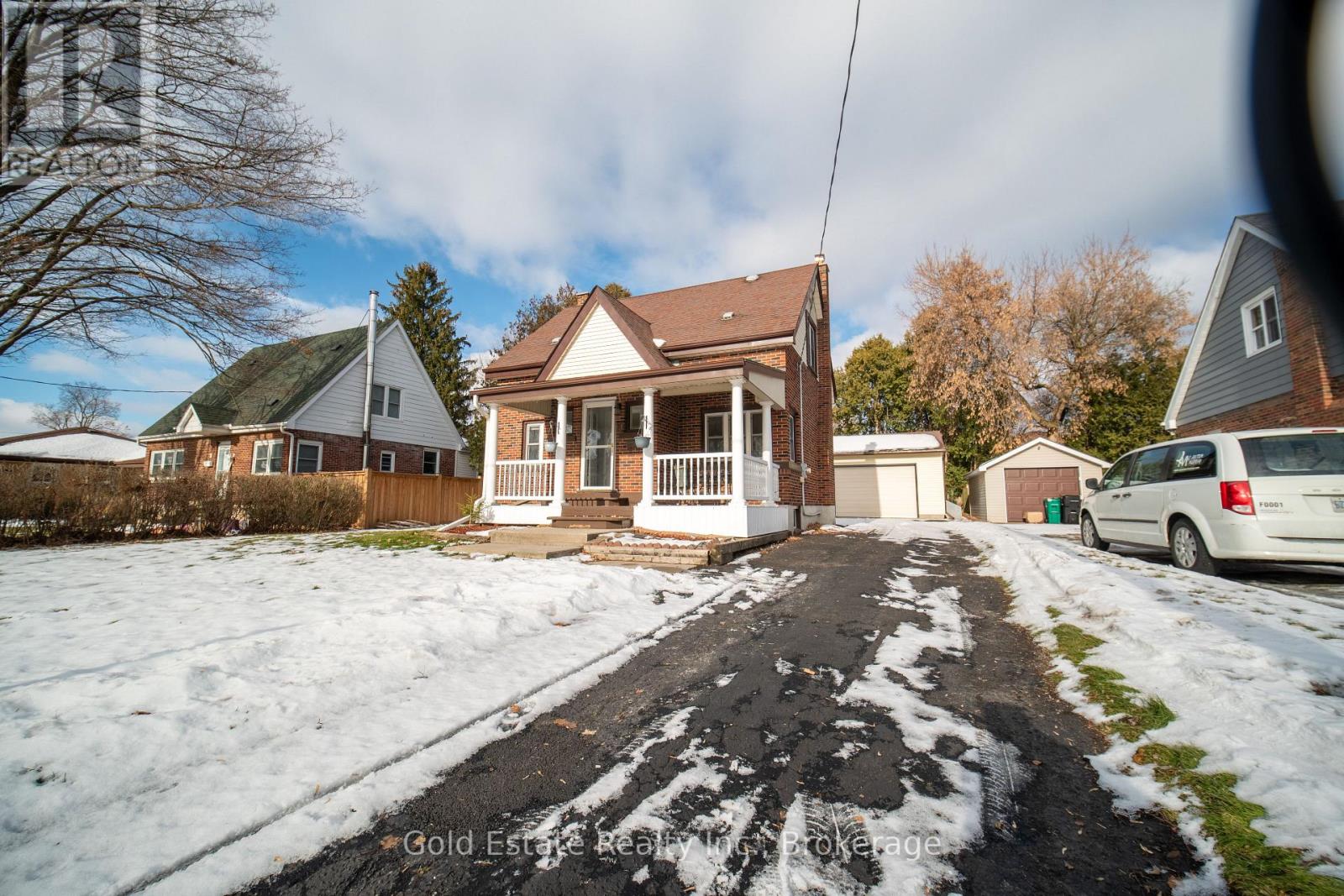#upper - 10 Monroe Street N, Cambridge, Ontario  N1R 2C5 - Photo 3 - X12692442