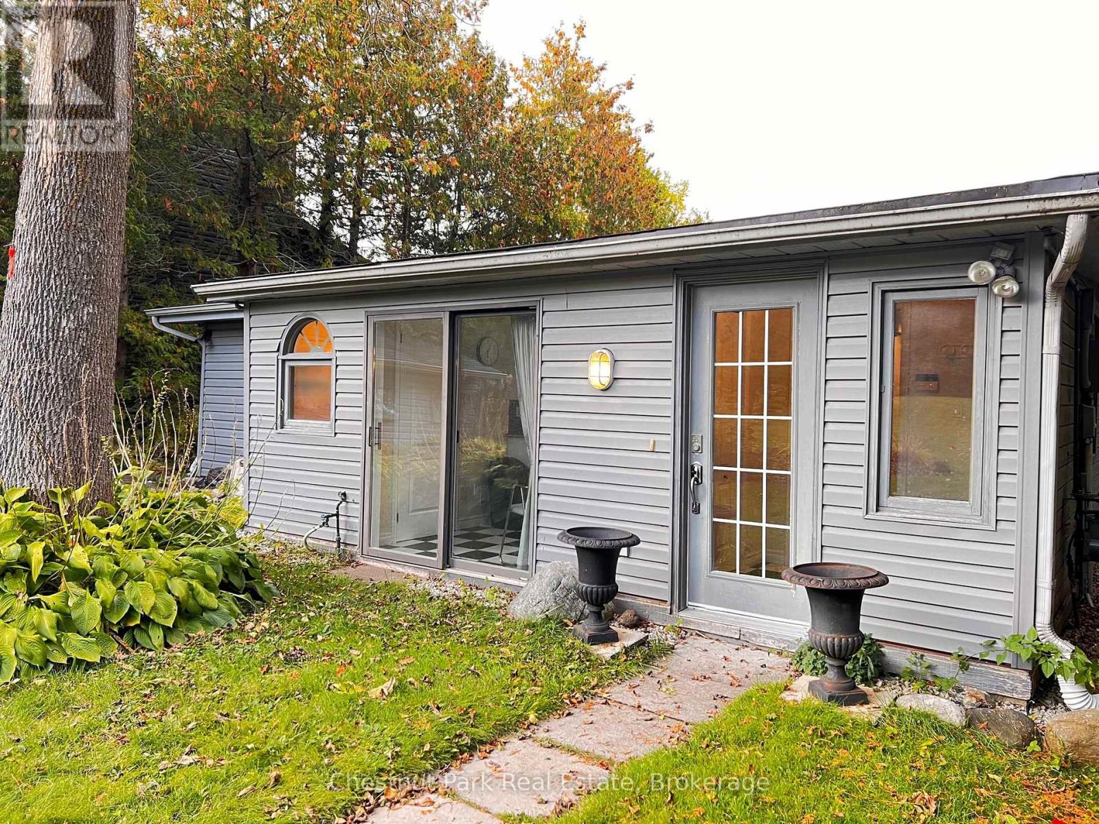 89 Georgian Manor Drive, Collingwood, Ontario  L9Y 5P4 - Photo 6 - S12692518