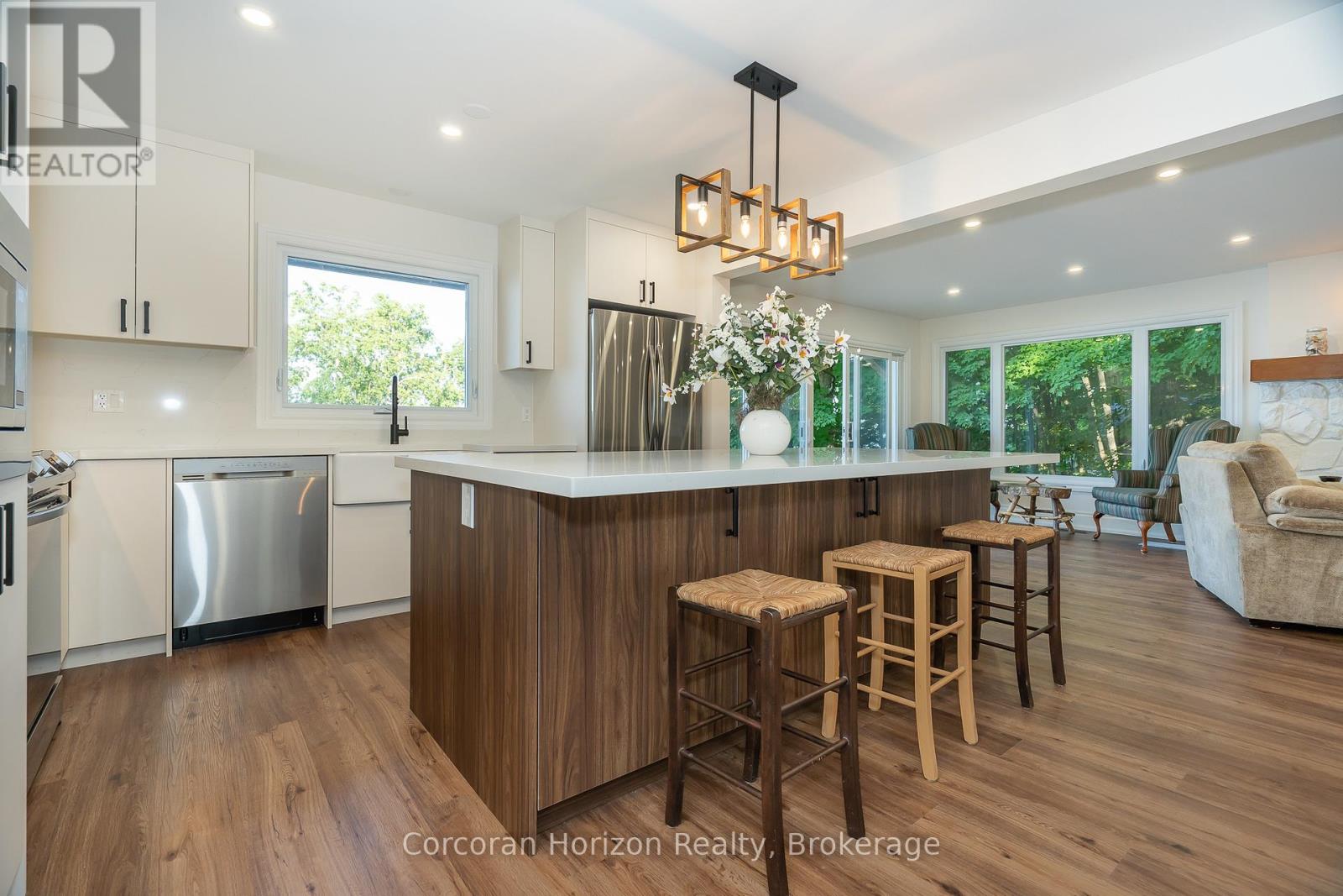 77 Mcarthur Drive, Penetanguishene, Ontario  L9M 1X3 - Photo 18 - S12692640