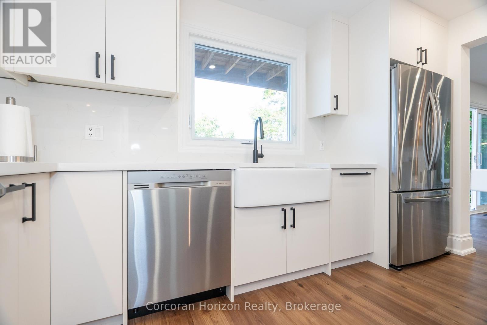 77 Mcarthur Drive, Penetanguishene, Ontario  L9M 1X3 - Photo 21 - S12692640