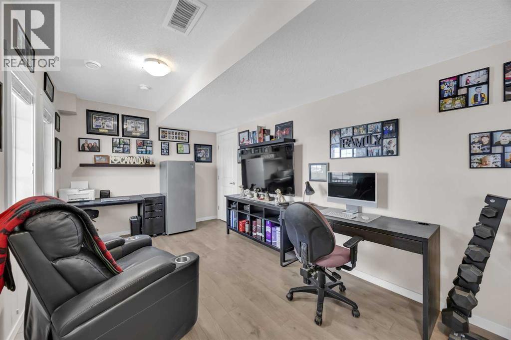 241 Legacy Point Se, Calgary, Alberta  T2X 3Z3 - Photo 32 - A2278904