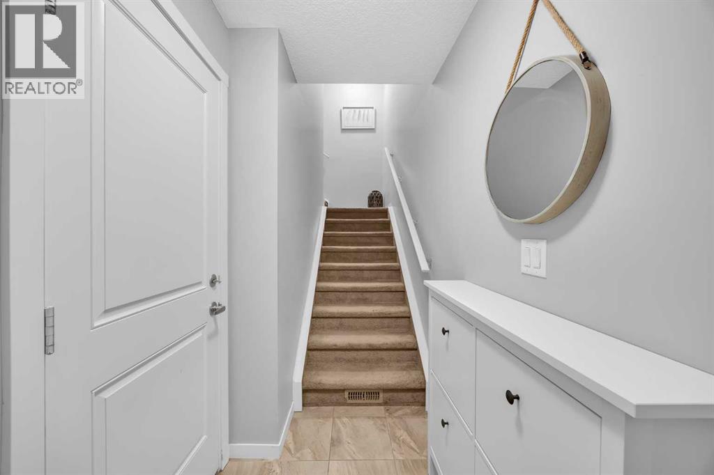 241 Legacy Point Se, Calgary, Alberta  T2X 3Z3 - Photo 6 - A2278904