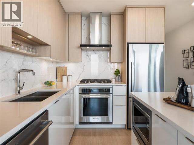 1608 699 Whiting Way, Coquitlam, British Columbia  V3J 0N7 - Photo 12 - R3079016