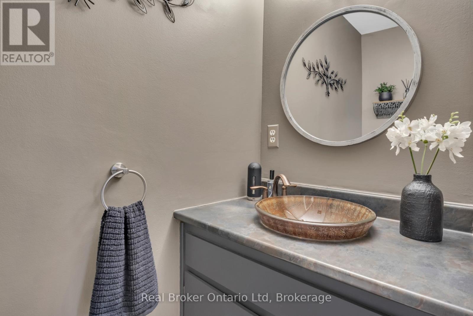 15 - 415 Morgan Avenue, Kitchener, Ontario  N2A 2V6 - Photo 9 - X12692568