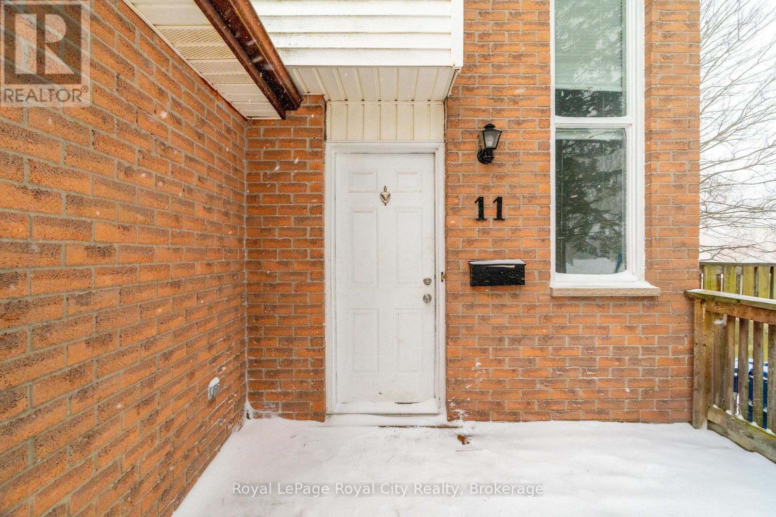 11 Sagewood Place, Guelph, Ontario  N1G 3M8 - Photo 3 - X12692572