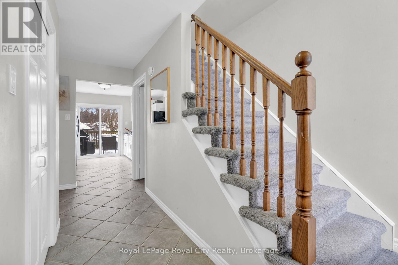 11 Sagewood Place, Guelph, Ontario  N1G 3M8 - Photo 6 - X12692572