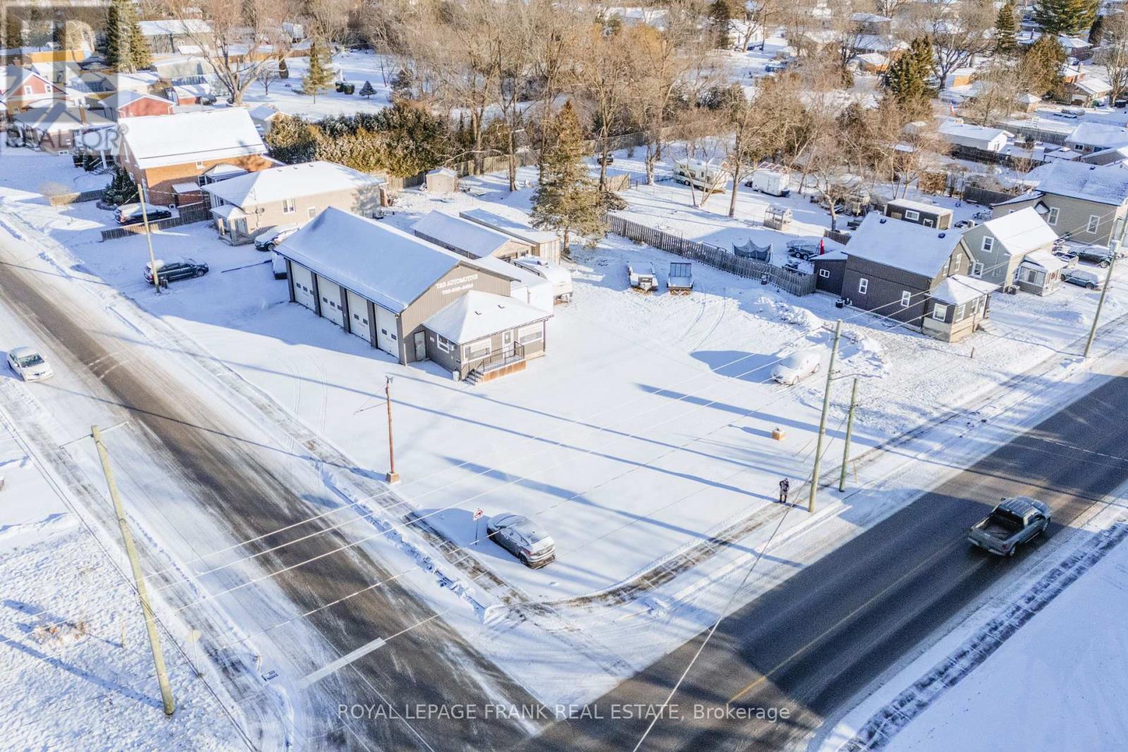 118 Queen Street N, Kawartha Lakes, Ontario  K9V 1G9 - Photo 12 - X12692544