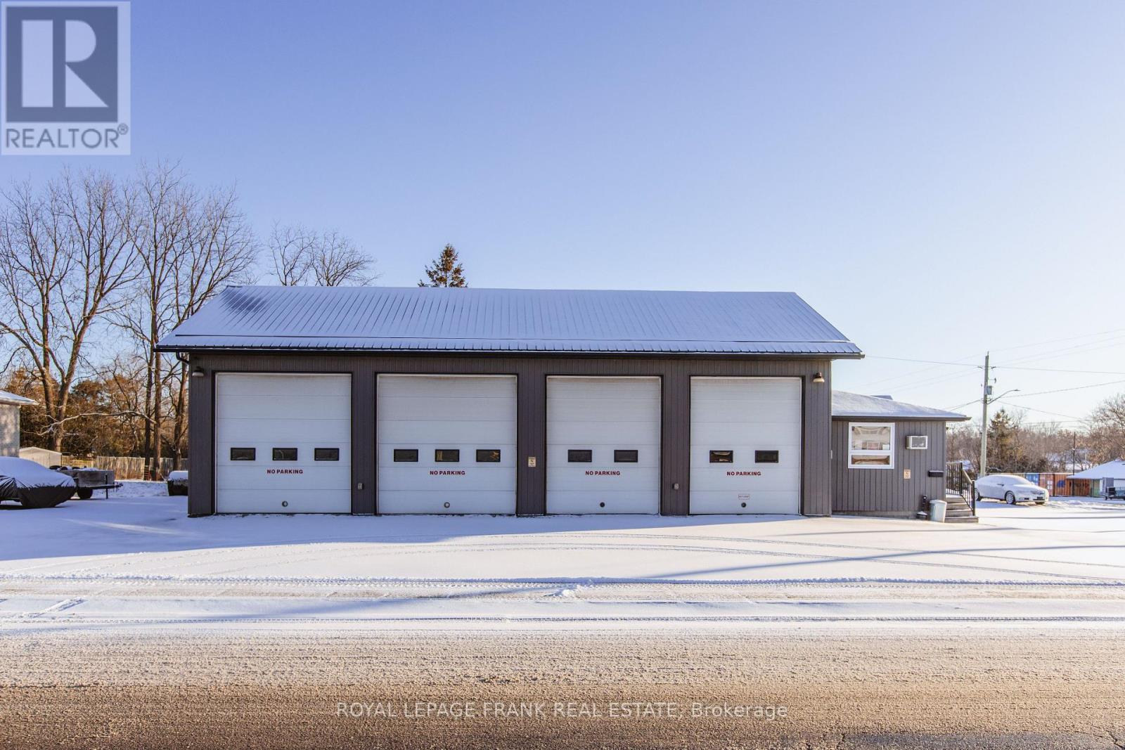 118 Queen Street N, Kawartha Lakes, Ontario  K9V 1G9 - Photo 6 - X12692544