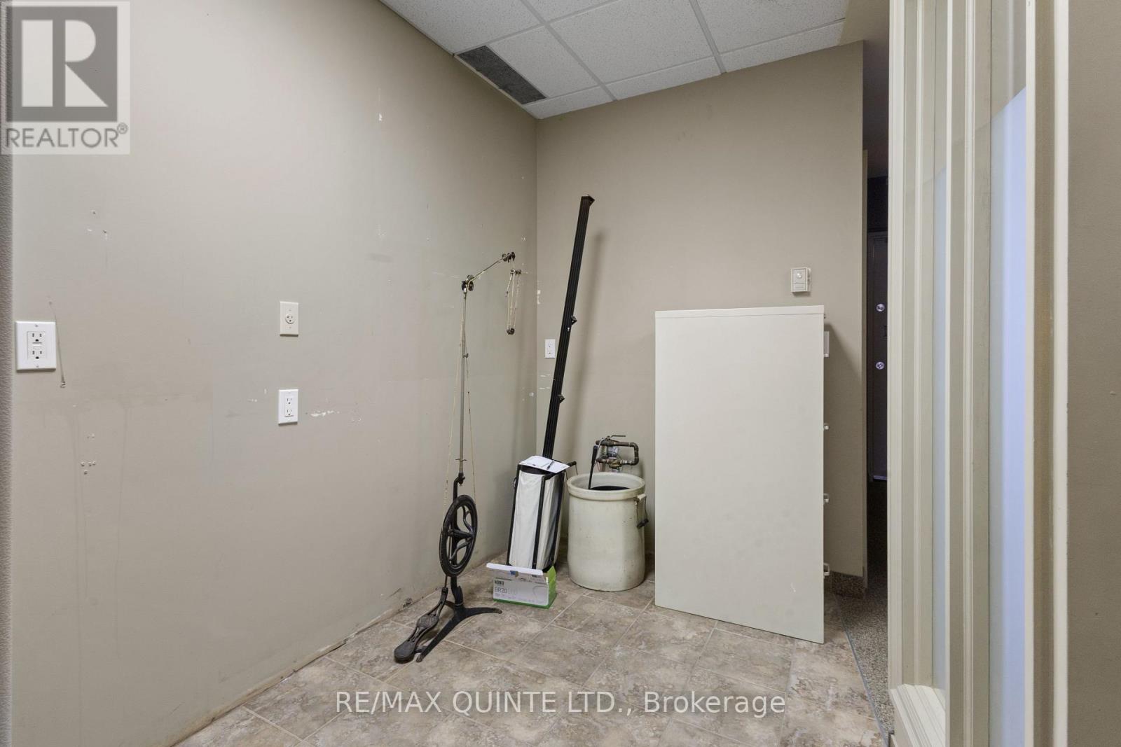 66 Dundas Street E, Belleville, Ontario  K8N 1C1 - Photo 50 - X12692638