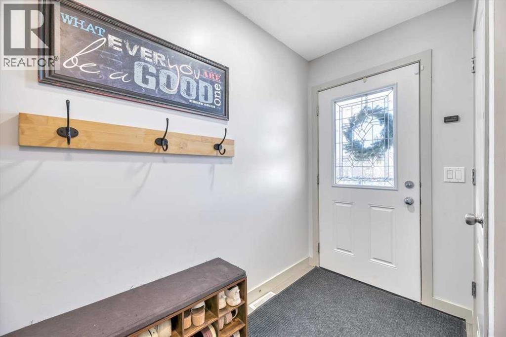 124 Strathcona Circle, Strathmore, Alberta  T1P 0B1 - Photo 5 - A2273750