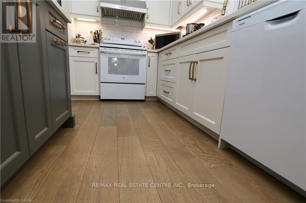 87a Abigail Avenue, Brantford, Ontario  N3R 4S4 - Photo 13 - X12692548