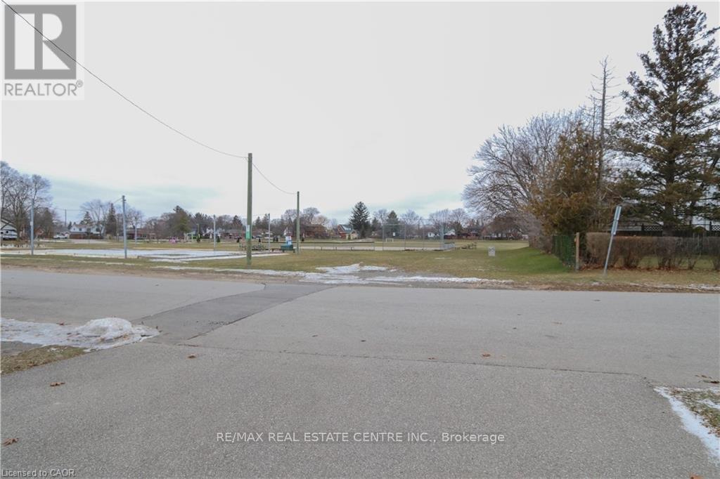 87a Abigail Avenue, Brantford, Ontario  N3R 4S4 - Photo 31 - X12692548