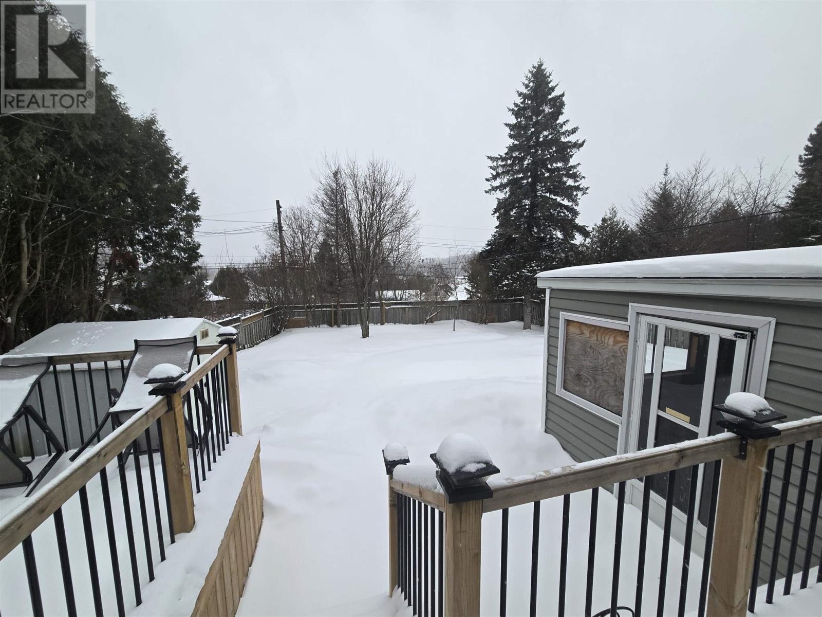 215 Hillside Dr S, Elliot Lake, Ontario  P5A 1N5 - Photo 27 - SM260093