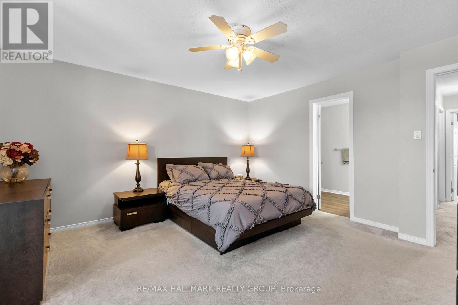 37 Roblyn Way, Ottawa, Ontario  K2G 5Z5 - Photo 20 - X12692498