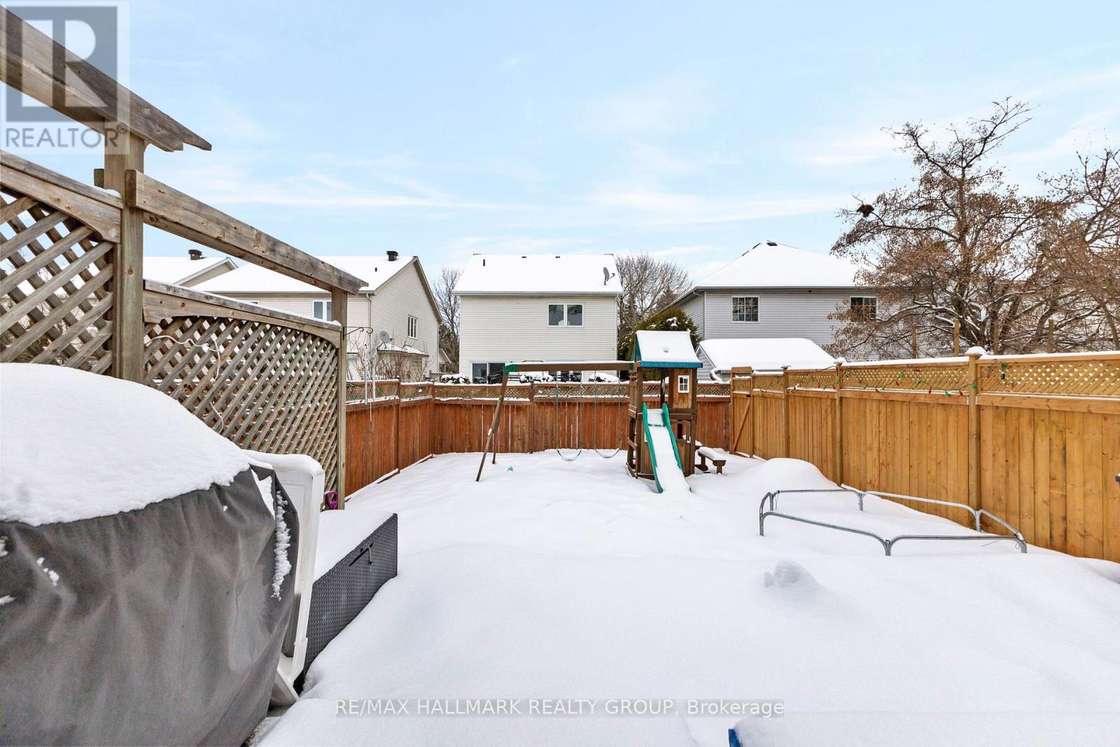 37 Roblyn Way, Ottawa, Ontario  K2G 5Z5 - Photo 30 - X12692498