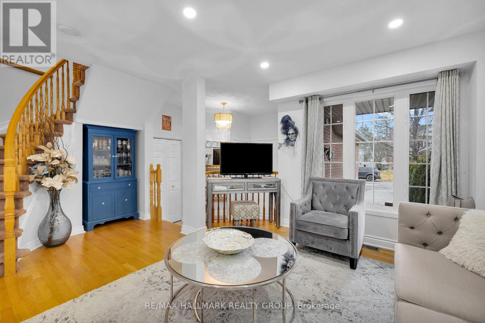 142 Inverkip Avenue, Ottawa, Ontario  K1T 4C3 - Photo 13 - X12692674