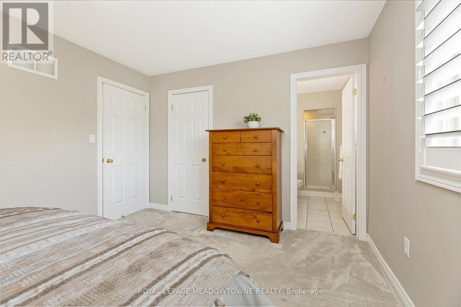 331 Centennial Forest Drive, Milton, Ontario  L9T 5X4 - Photo 21 - W12421027