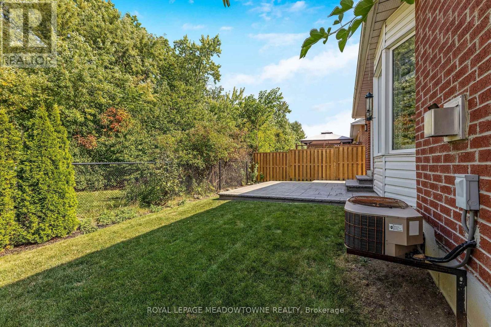 331 Centennial Forest Drive, Milton, Ontario  L9T 5X4 - Photo 28 - W12421027