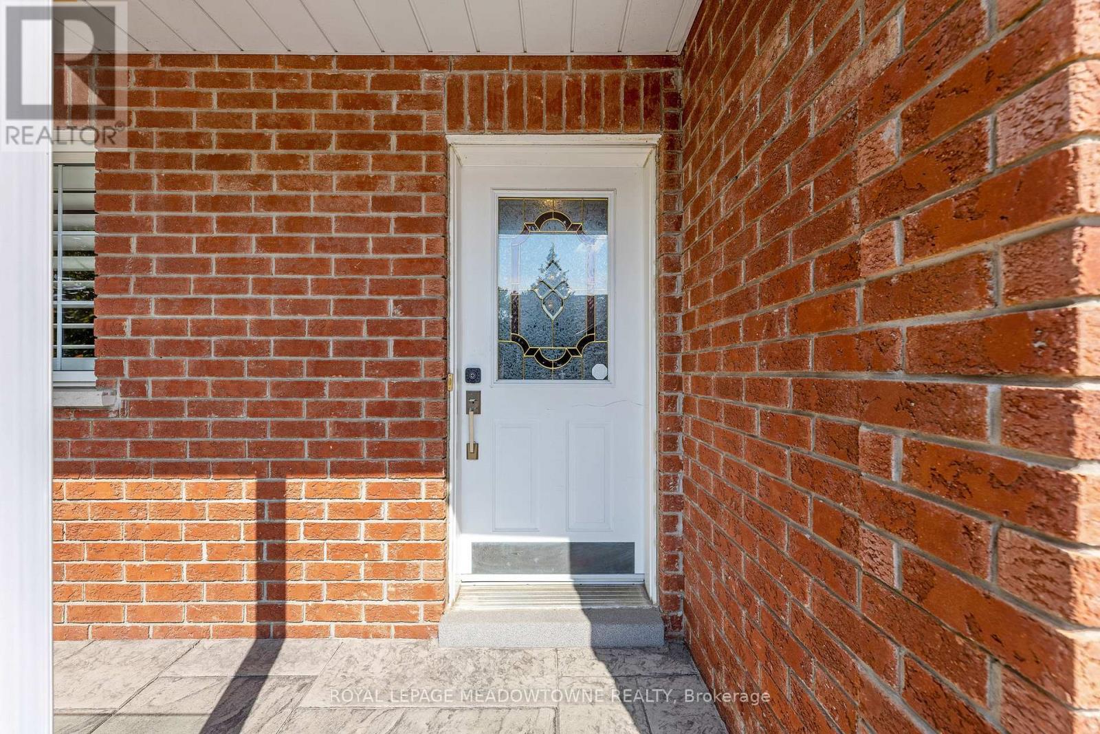 331 Centennial Forest Drive, Milton, Ontario  L9T 5X4 - Photo 5 - W12421027