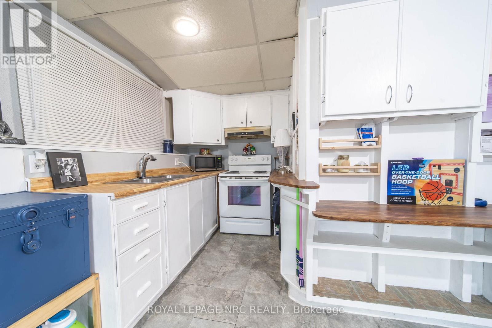 3739 Orlando Drive, Niagara Falls, Ontario  L2J 4B5 - Photo 14 - X12692684