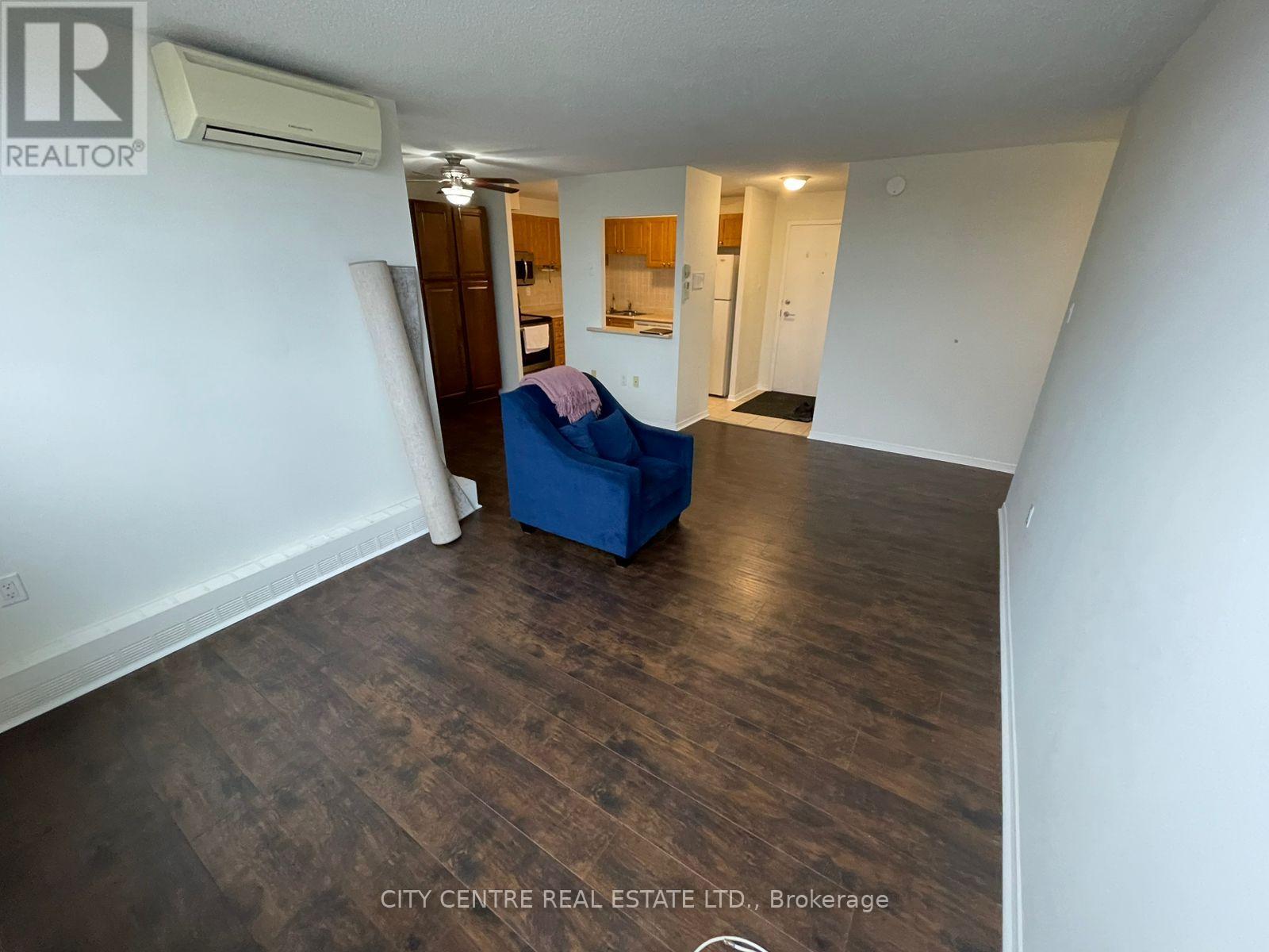 208 - 2900 Battleford Road, Mississauga, Ontario  L5N 2V9 - Photo 3 - W12638926