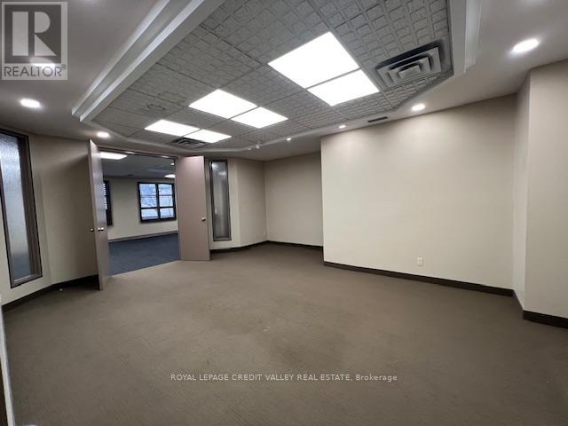 201 - 32 Queen Street W, Brampton, Ontario  L6X 1A1 - Photo 13 - W12689414