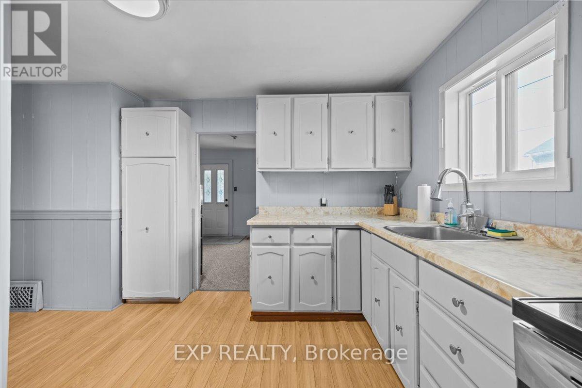 377 Lisgar Avenue, Renfrew, Ontario  K7V 3N3 - Photo 11 - X12692604