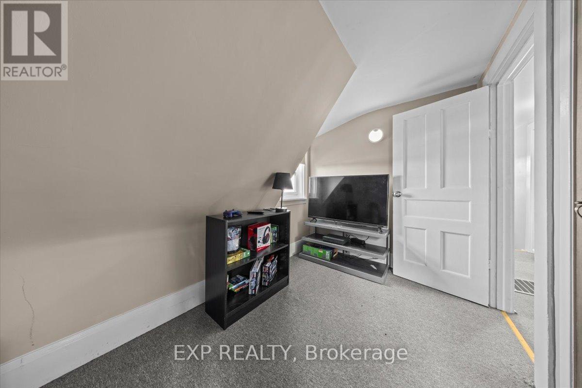 377 Lisgar Avenue, Renfrew, Ontario  K7V 3N3 - Photo 23 - X12692604