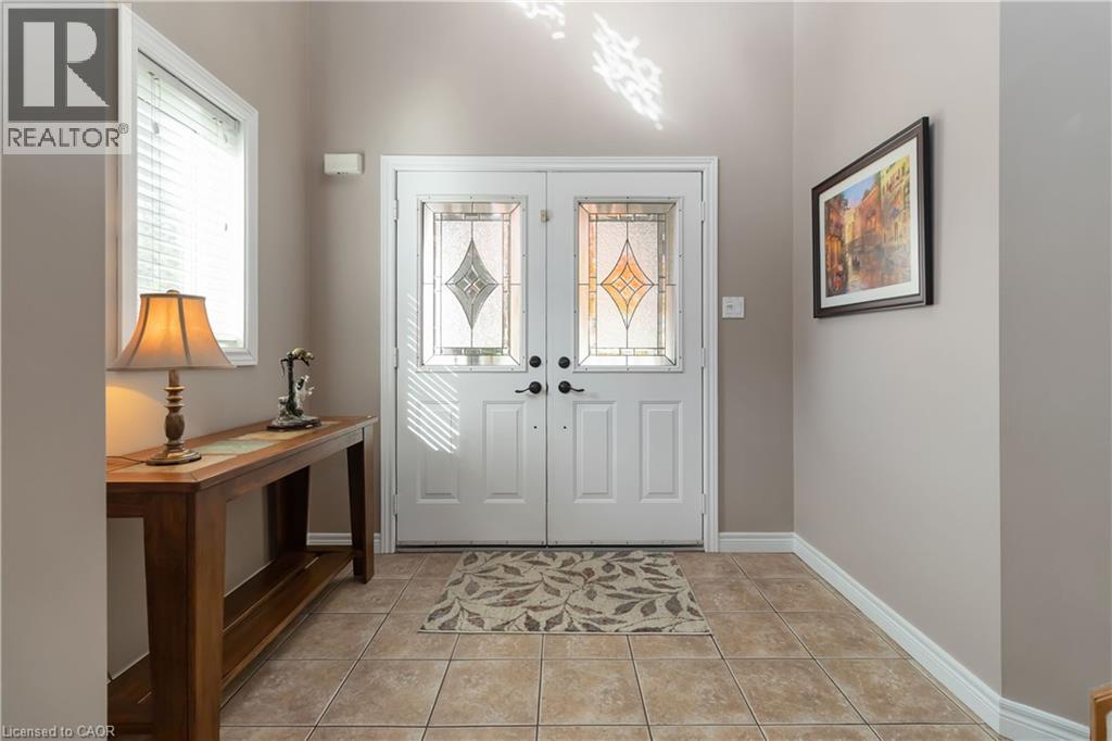 518 Sandcherry Drive, Burlington, Ontario  L7T 4L5 - Photo 3 - 40784529