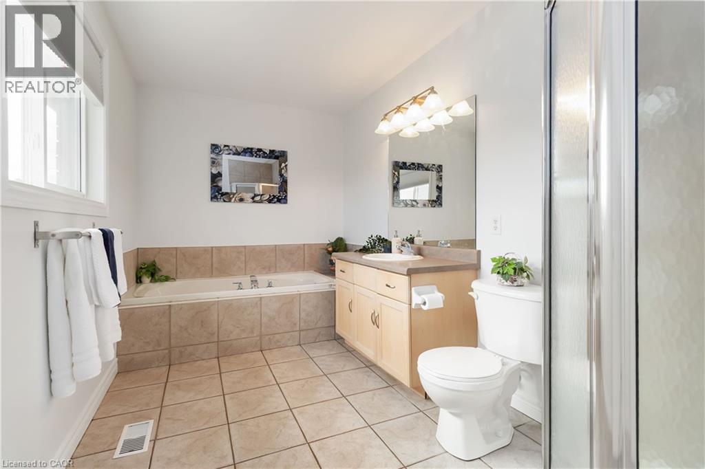 518 Sandcherry Drive, Burlington, Ontario  L7T 4L5 - Photo 17 - 40784529