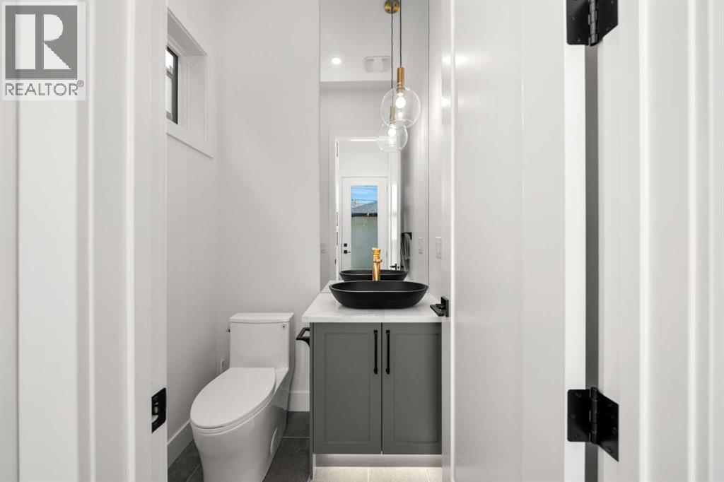 2503 20 Street Sw, Calgary, Alberta  T2T 4Z4 - Photo 11 - A2276283