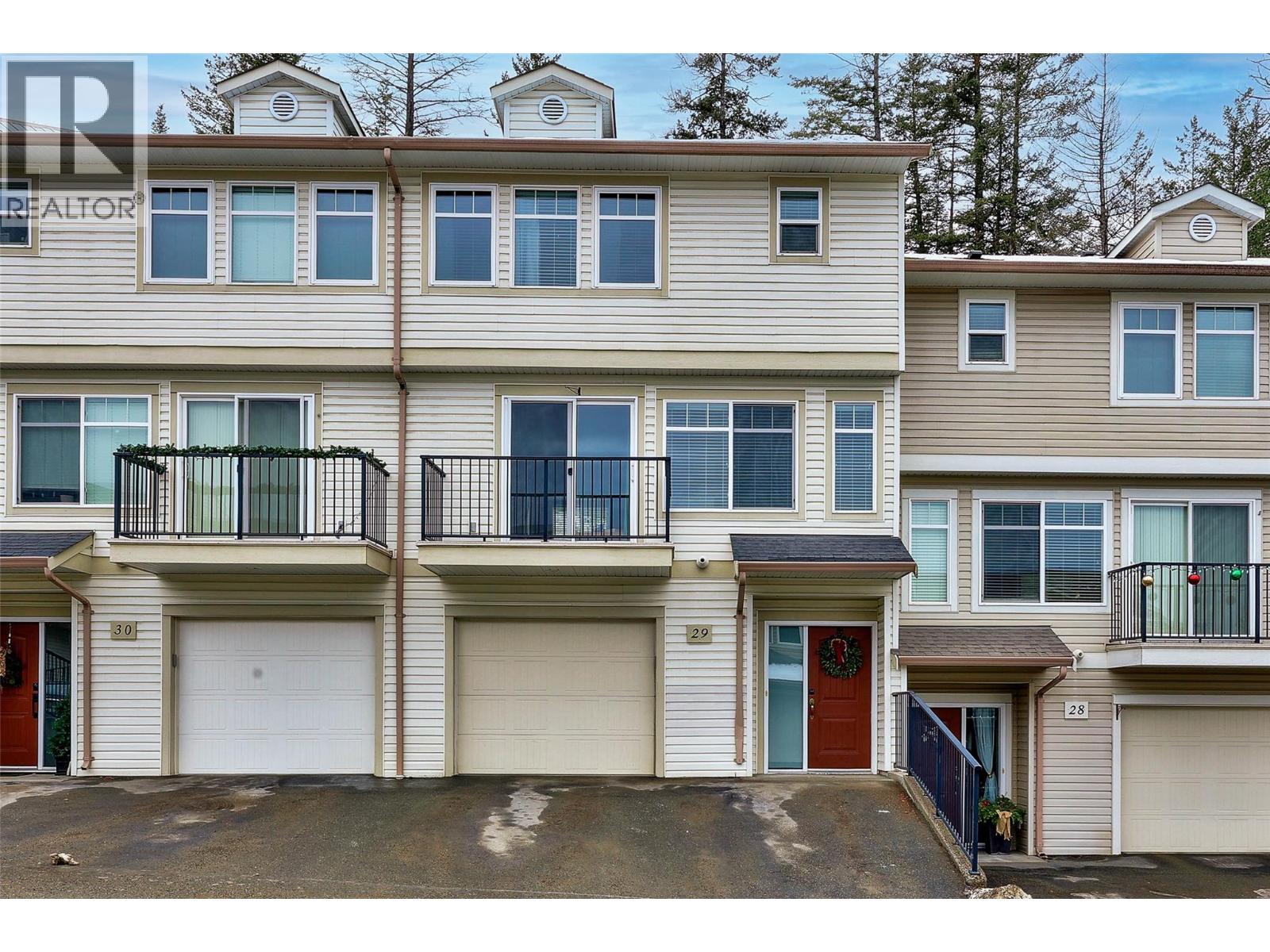 1990 PACIFIC Way Unit# 29, kamloops, British Columbia