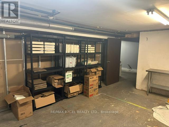 755b Dundas Street W, Toronto, Ontario  M6J 1T9 - Photo 11 - C12692524