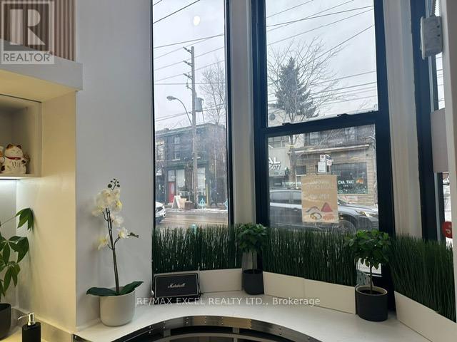 755b Dundas Street W, Toronto, Ontario  M6J 1T9 - Photo 2 - C12692524