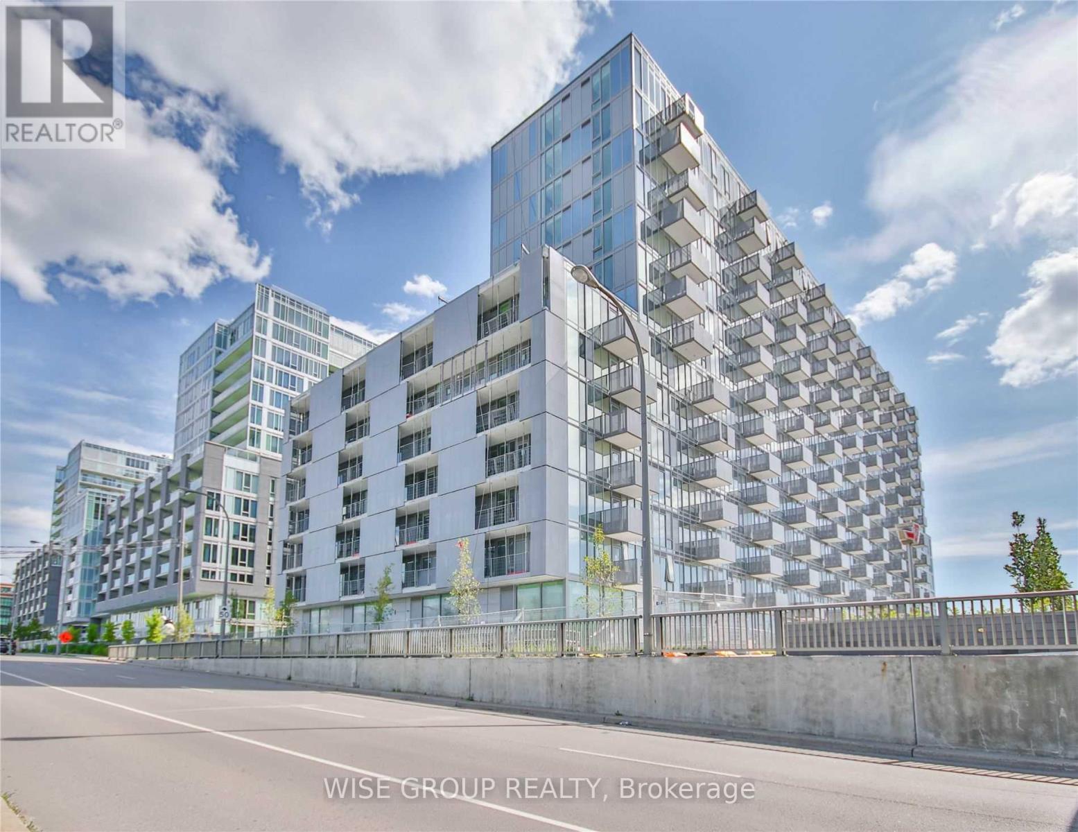 809 - 38 MONTE KWINTER COURT, Toronto, Ontario