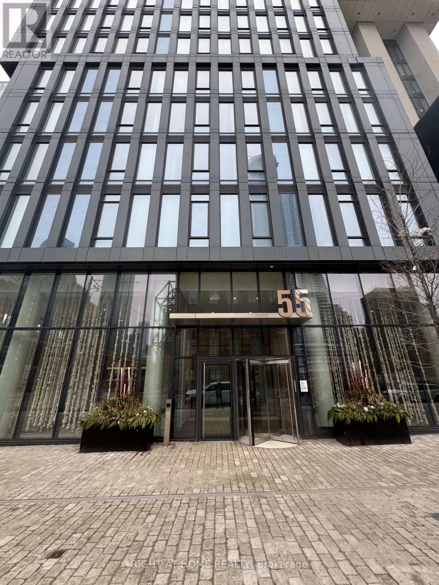 6002 - 55 Cooper Street, Toronto, Ontario  M5E 0G1 - Photo 1 - C12692546