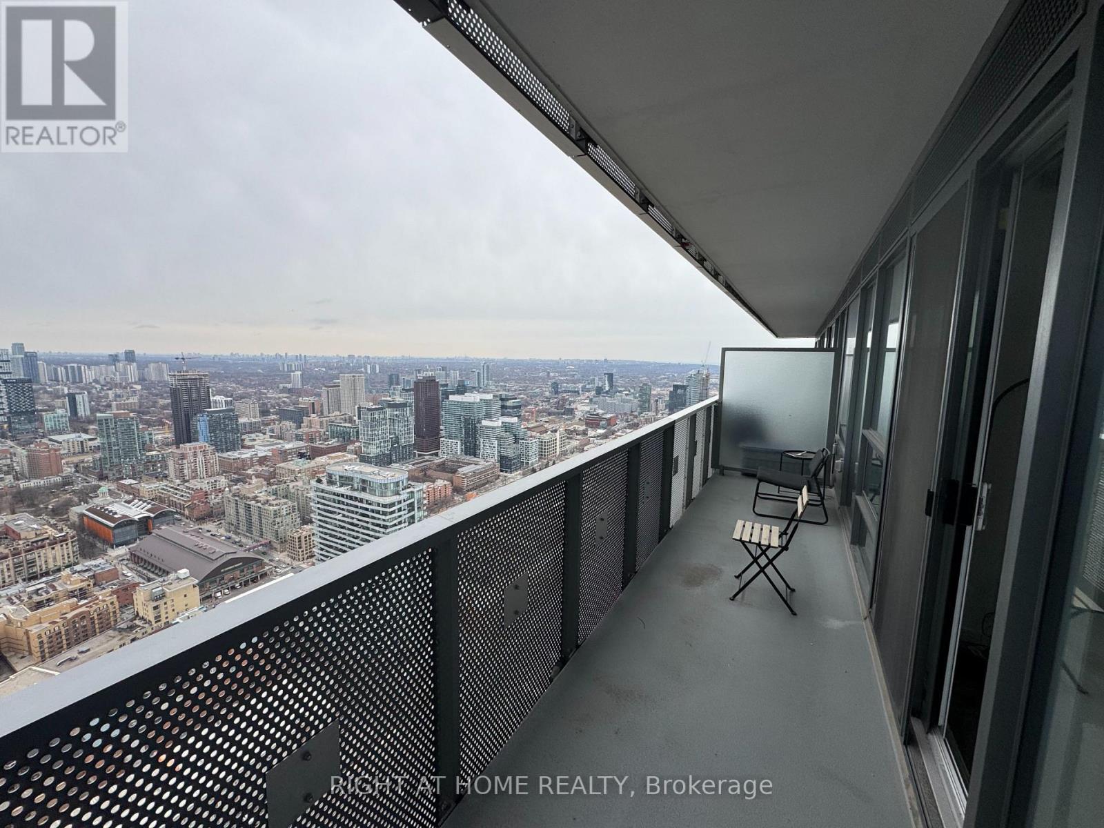 6002 - 55 Cooper Street, Toronto, Ontario  M5E 0G1 - Photo 12 - C12692546