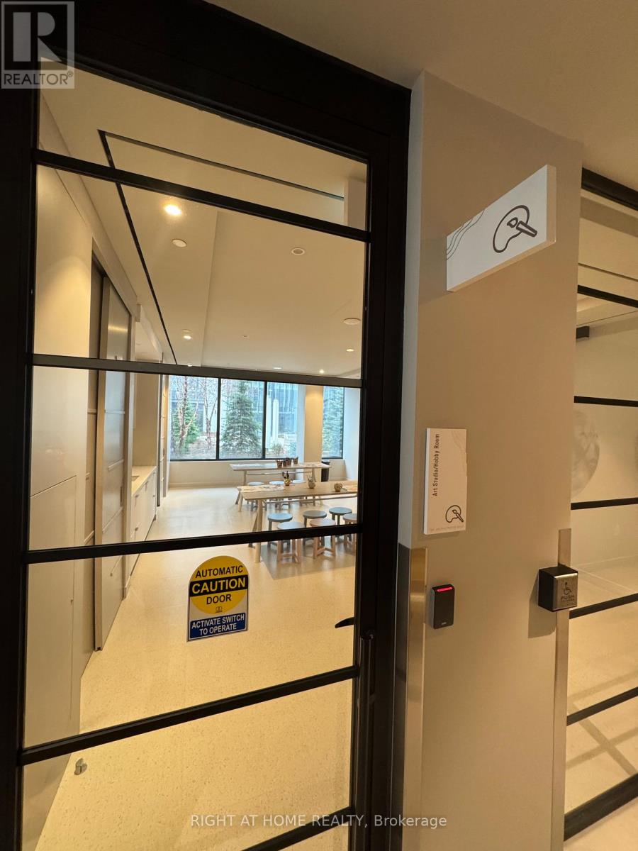 6002 - 55 Cooper Street, Toronto, Ontario  M5E 0G1 - Photo 17 - C12692546