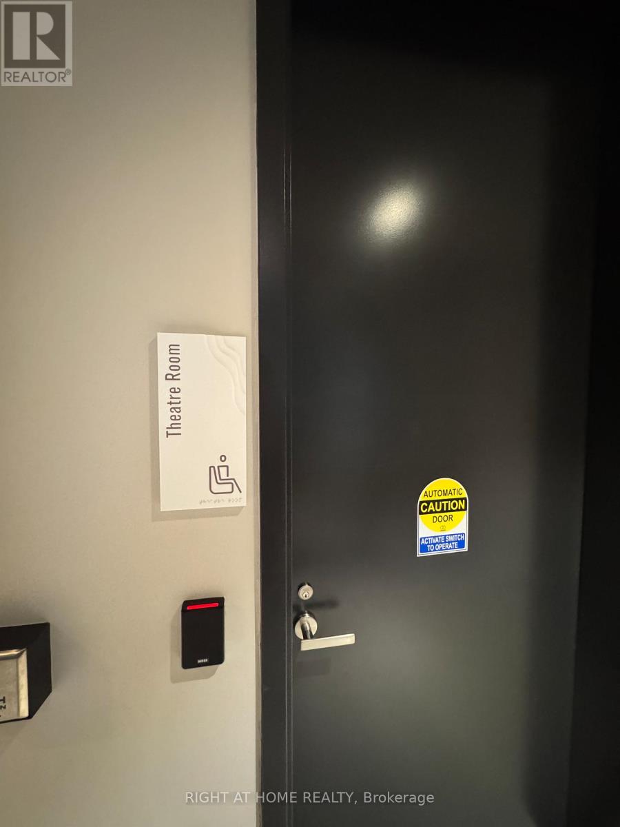 6002 - 55 Cooper Street, Toronto, Ontario  M5E 0G1 - Photo 20 - C12692546