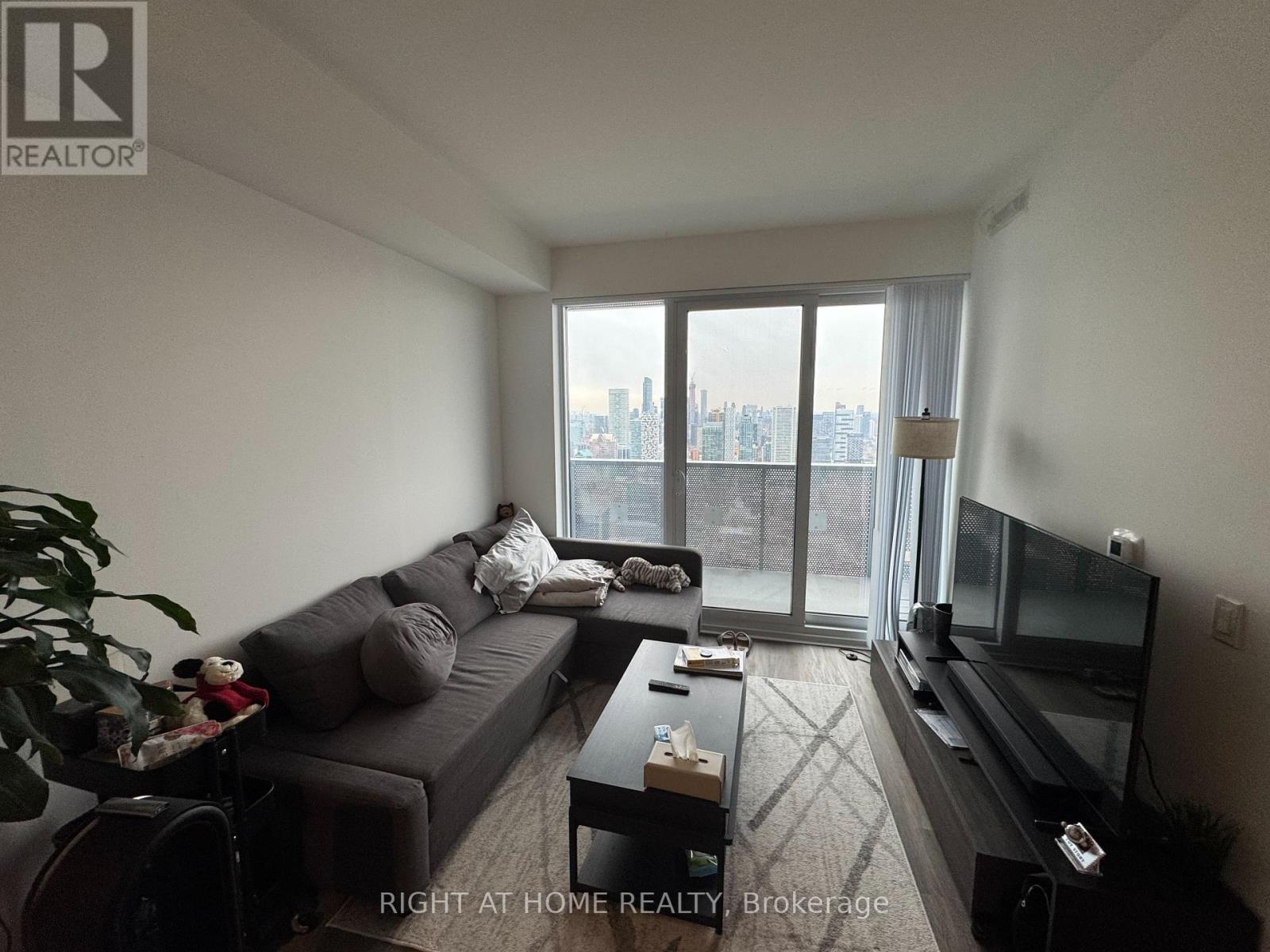 6002 - 55 Cooper Street, Toronto, Ontario  M5E 0G1 - Photo 8 - C12692546