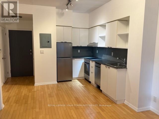 615 - 35 Hayden Street, Toronto, Ontario  M4Y 3C3 - Photo 2 - C12692618