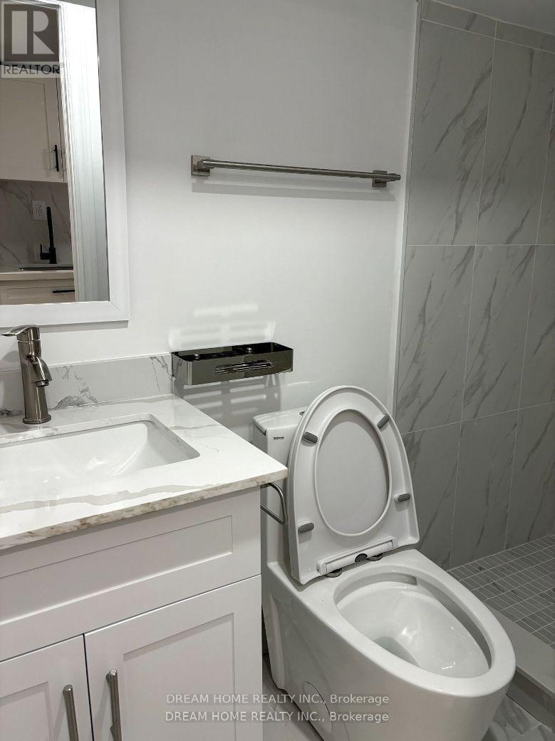 Bsmt B2 - 337 Mutual Street W, Toronto, Ontario  M4Y 1X6 - Photo 7 - C12692624