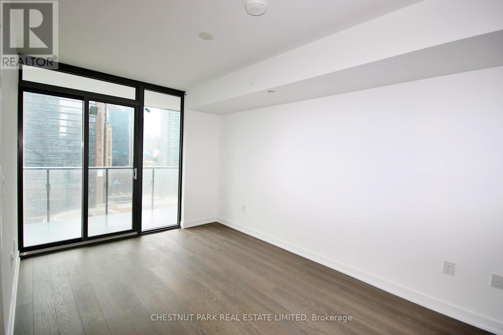 1303 - 11 Wellesley Street W, Toronto, Ontario  M4Y 0G4 - Photo 10 - C12692634