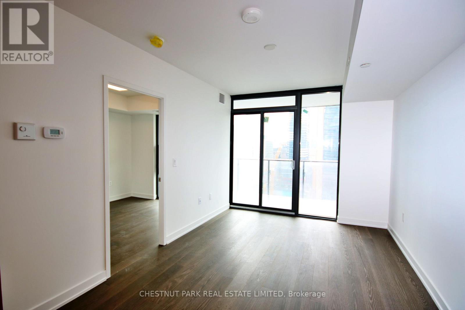 1303 - 11 Wellesley Street W, Toronto, Ontario  M4Y 0G4 - Photo 7 - C12692634